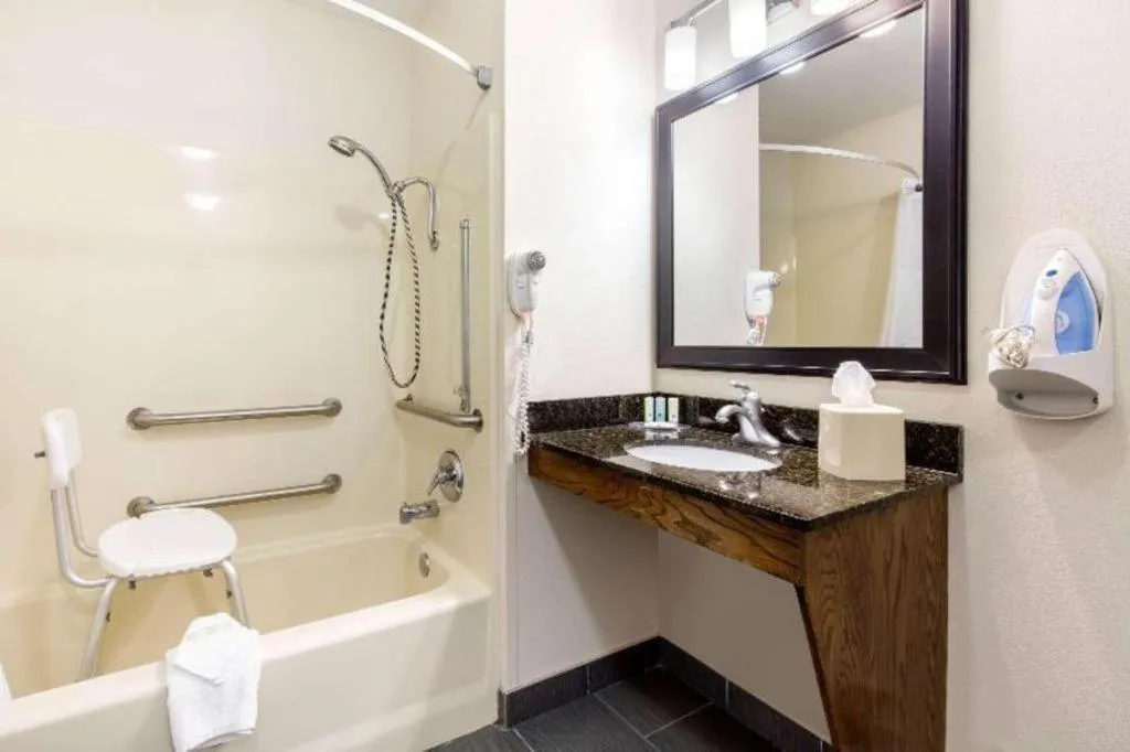 Quality Inn Arab Hwy 231