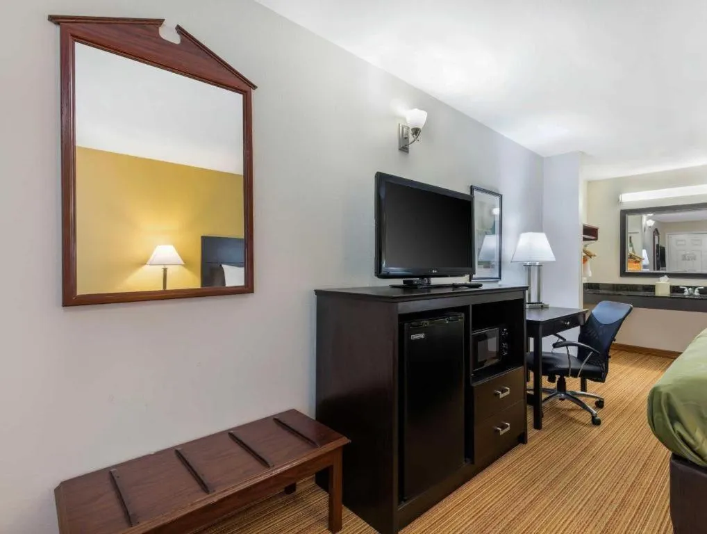 Quality Inn Arab Hwy 231