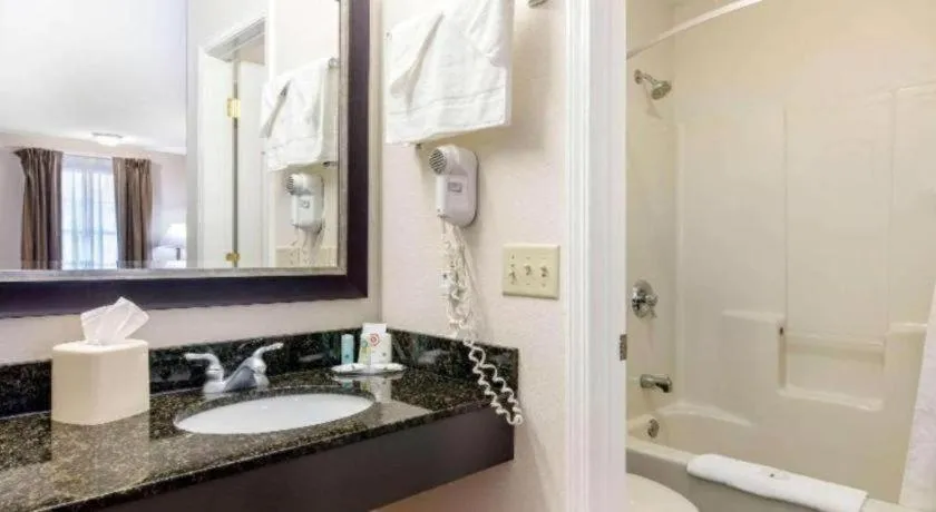 Quality Inn Arab Hwy 231