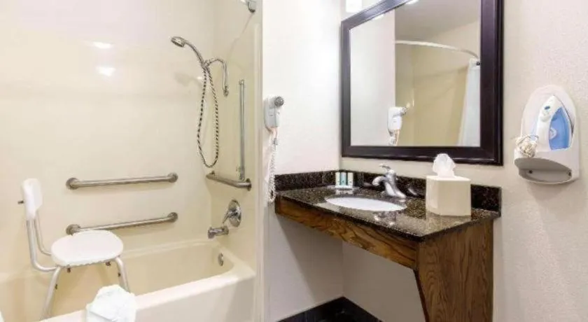 Quality Inn Arab Hwy 231