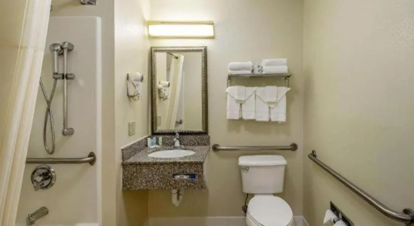 Quality Inn Mineral Point
