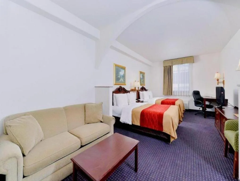 Bed in Comfort Inn & Suites Riverton