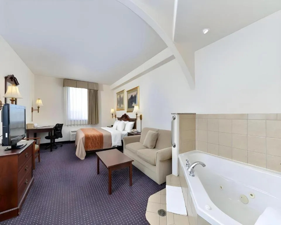 Bed in Comfort Inn & Suites