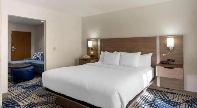 Bed in Comfort Inn & Suites Hot Springs Midtown