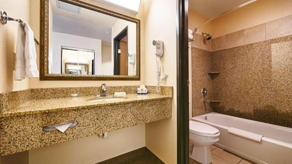 Best Western Territorial Inn & Suites