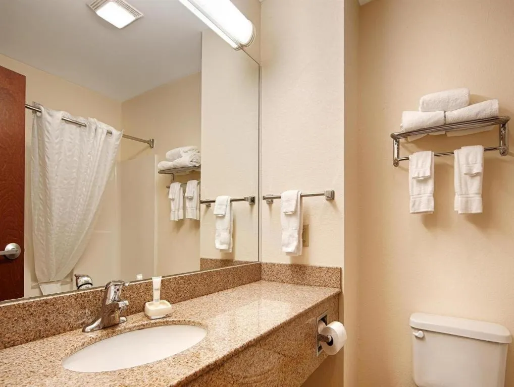 Best Western Nittany Inn Milroy