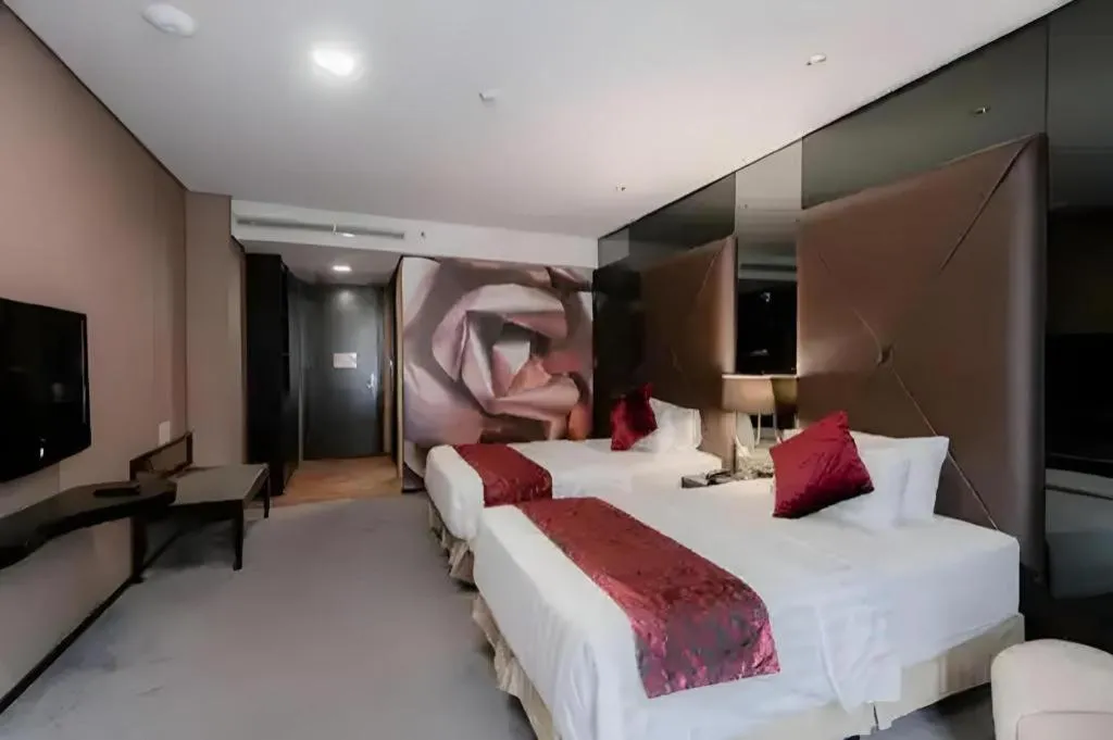 Bed in Amaroossa Bandung hotel