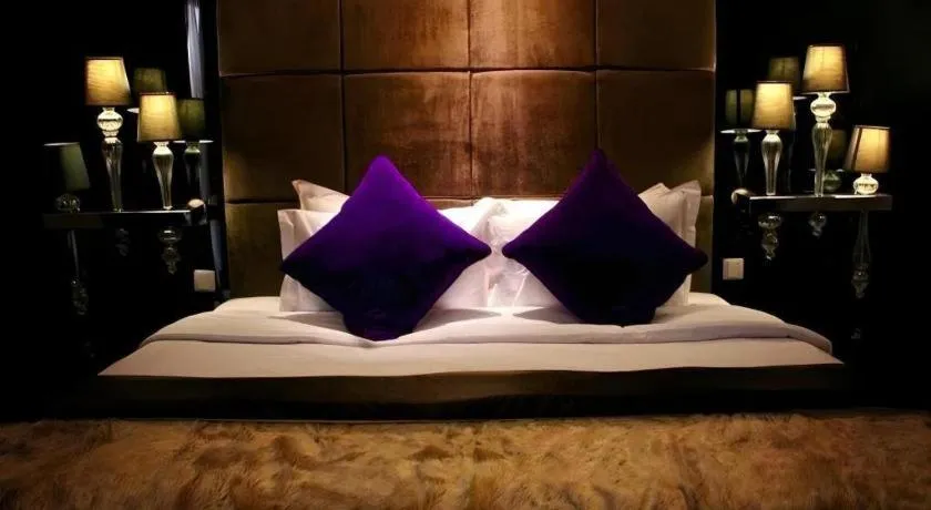 Bed in Amaroossa Bandung hotel