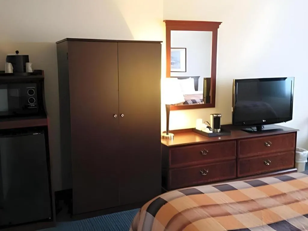 Bed in Best Western Stanton Inn