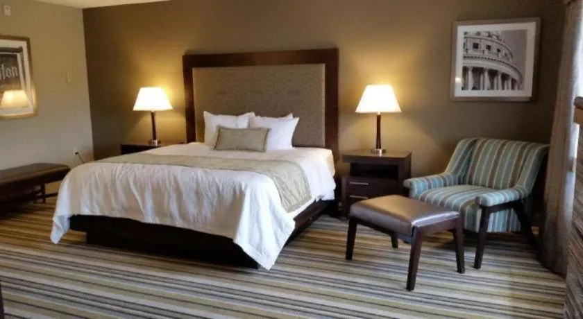 Bed in Best Western Stanton Inn