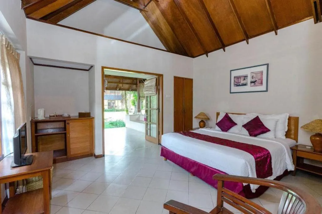 Bed in Tanjung Lesung Beach Hotel