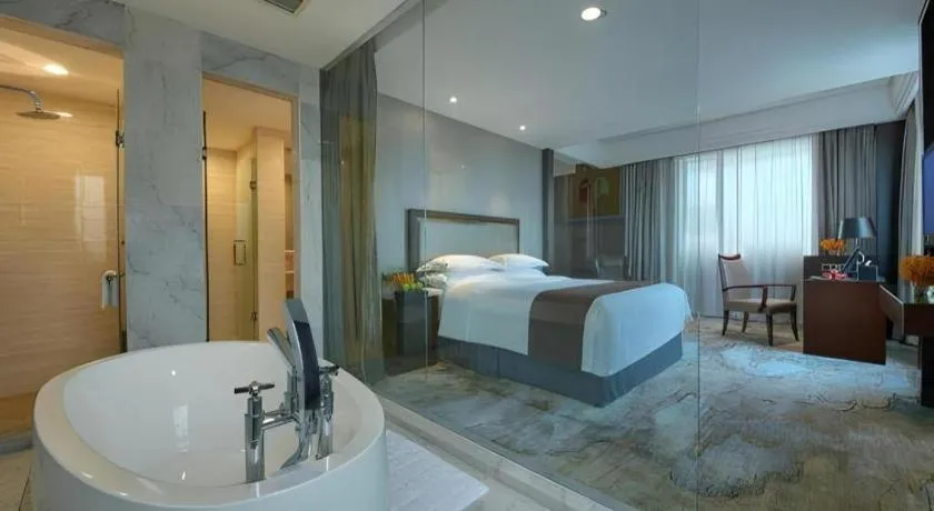 Bed in New Century Manju Hotel Shanghai New International Expo Center