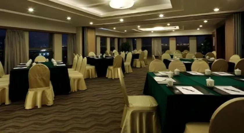 South China Laguna Hotel