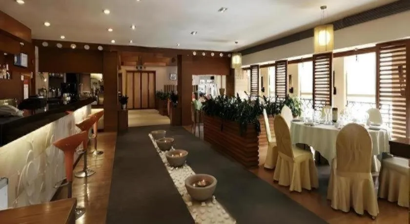 South China Laguna Hotel