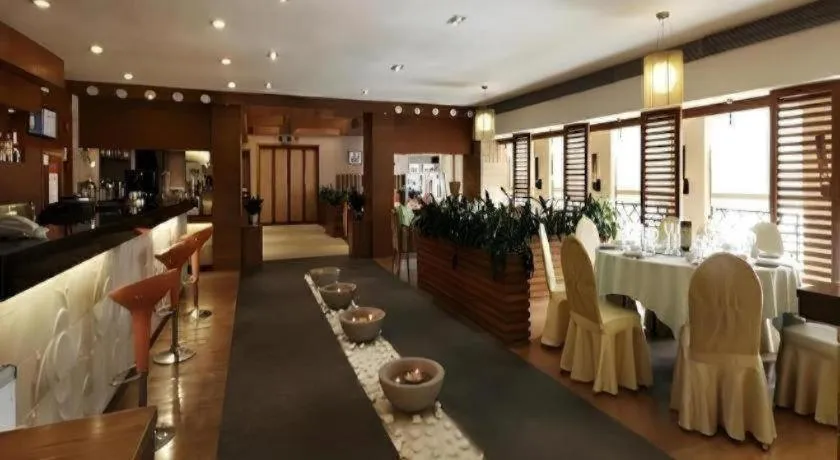 South China Laguna Hotel