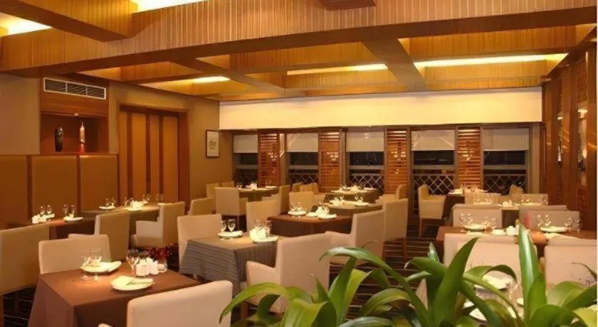 South China Laguna Hotel