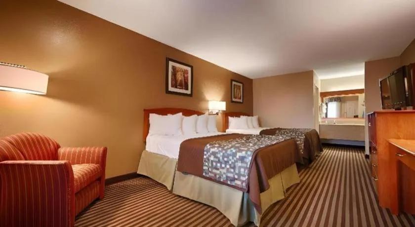 Bed in Best Western Windsor Inn