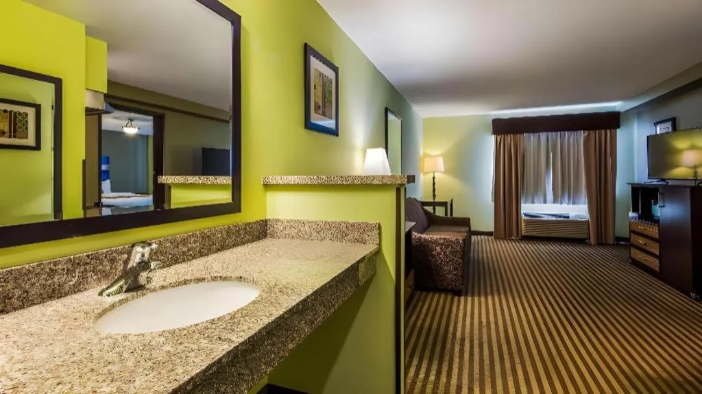 Best Western Rama Inn