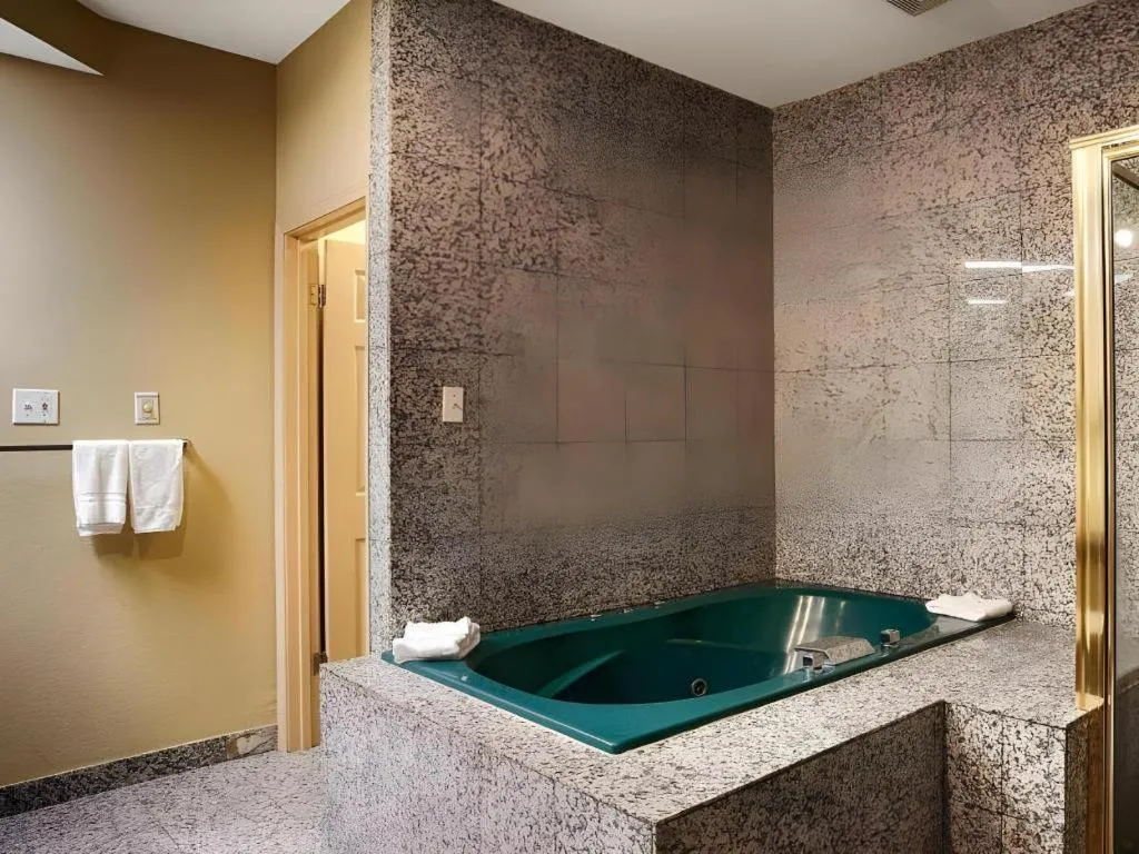 Americas Best Value Inn Monroe