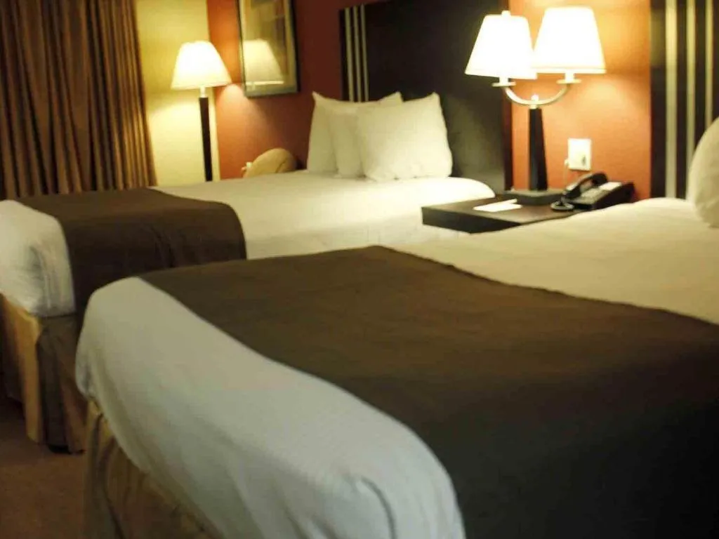 Bed in Americas Best Value Inn Monroe