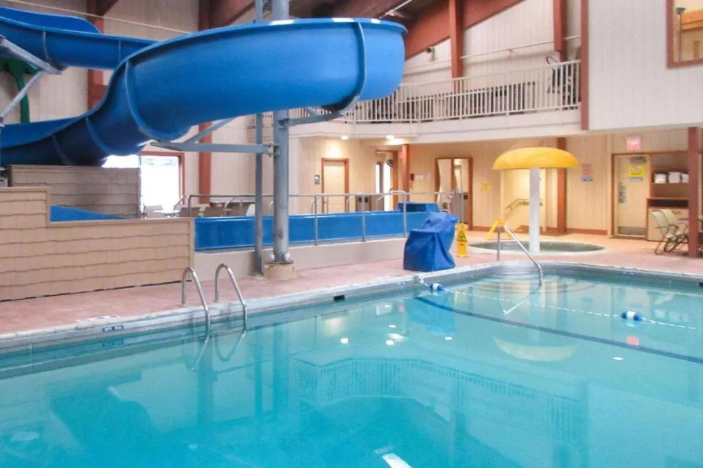 Quality Inn & Suites Detroit Lakes