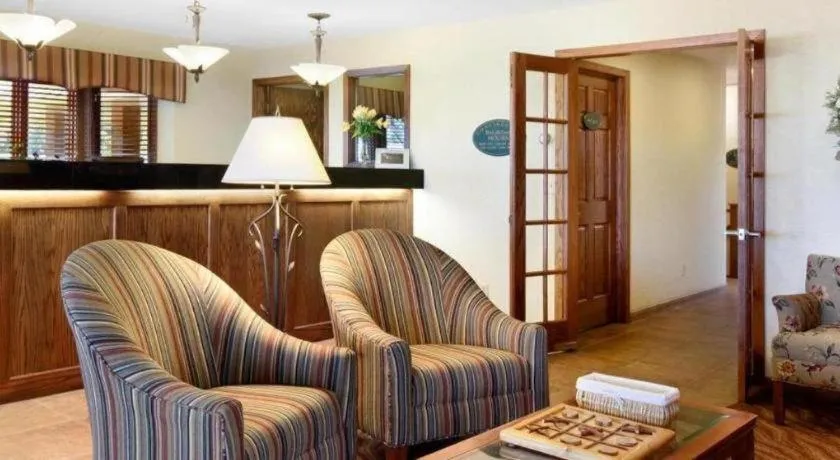 Quality Inn & Suites Detroit Lakes