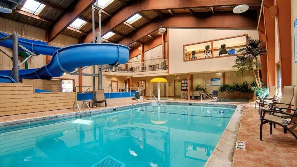 Quality Inn & Suites Detroit Lakes