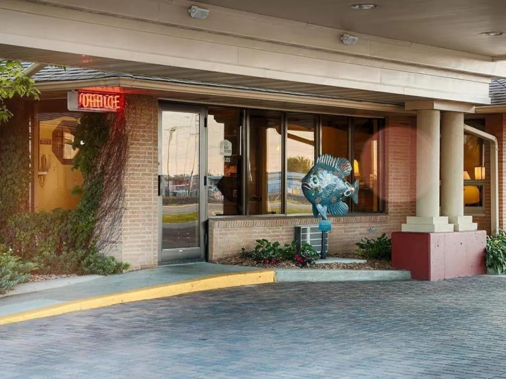 Quality Inn & Suites Detroit Lakes