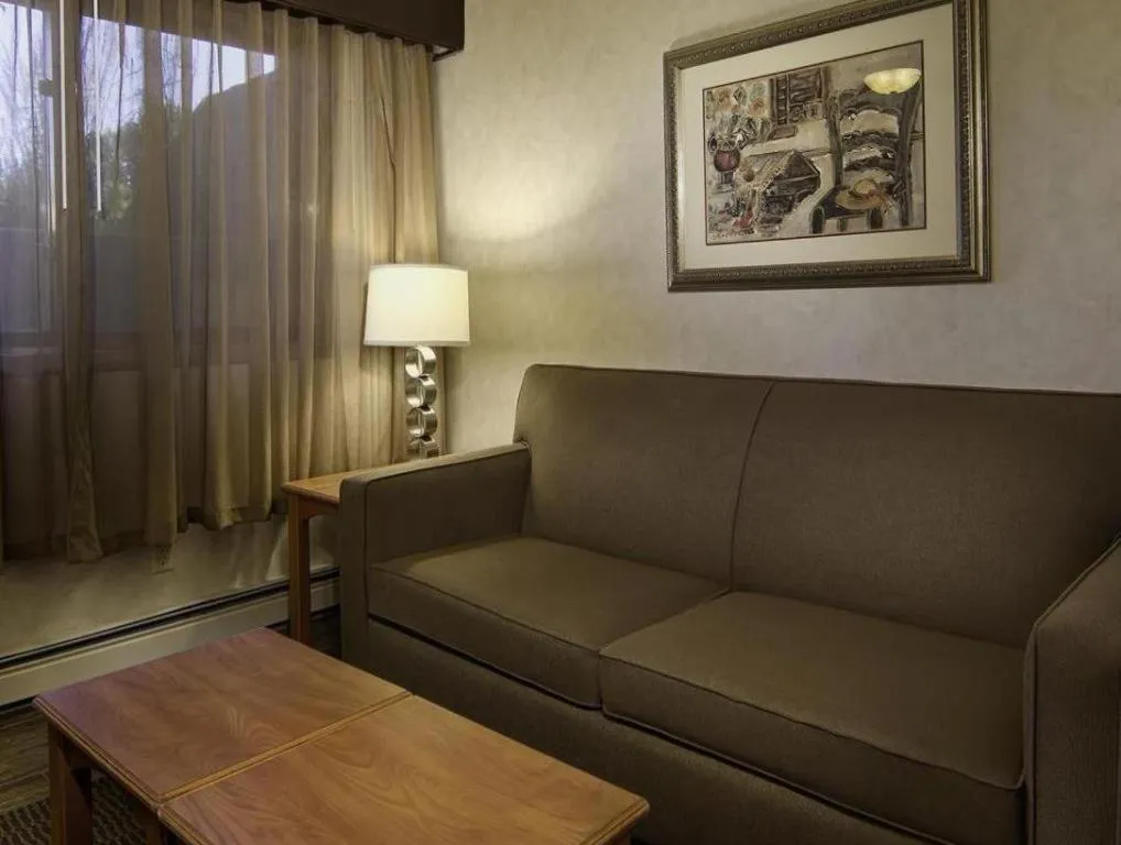 Quality Inn & Suites Detroit Lakes