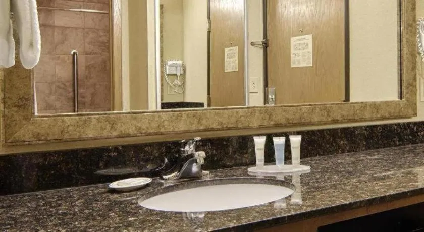 Quality Inn & Suites Detroit Lakes