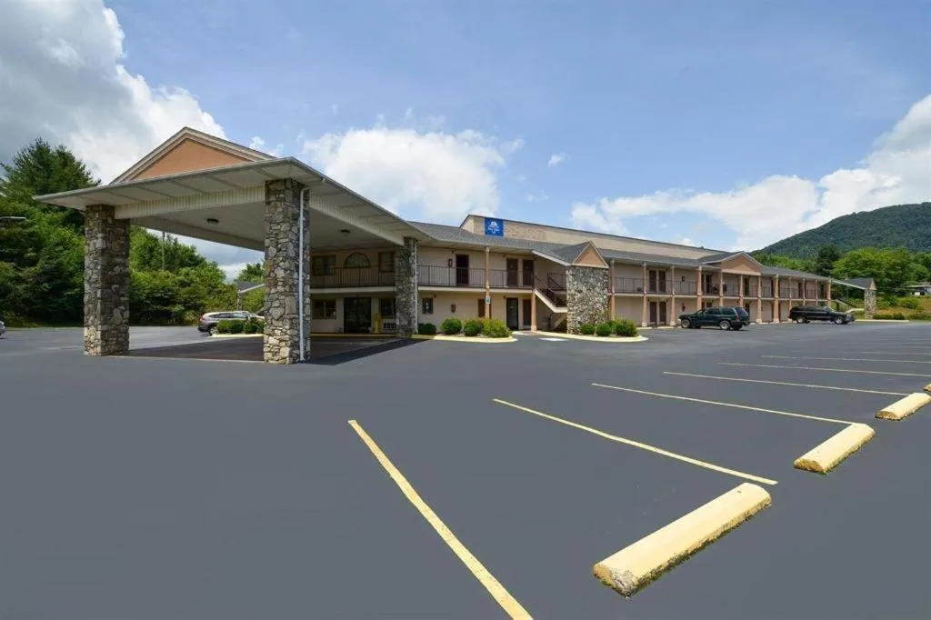 Americas Best Value Inn Canton, NC
