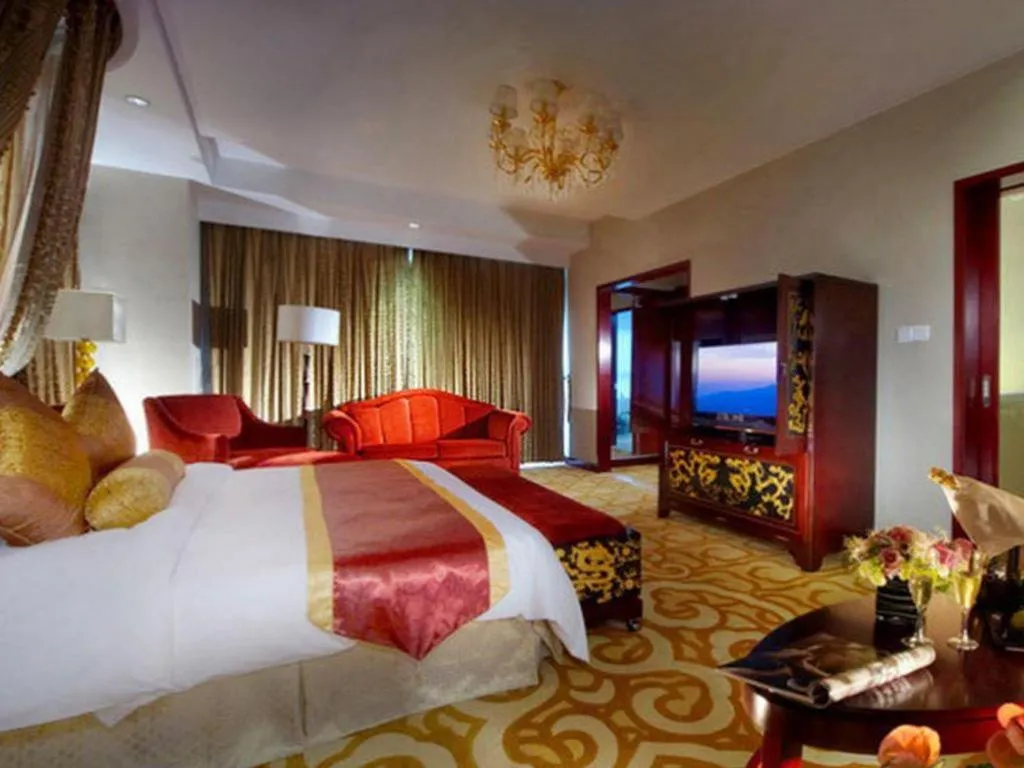 Bed in New Century Hotel Nanjing