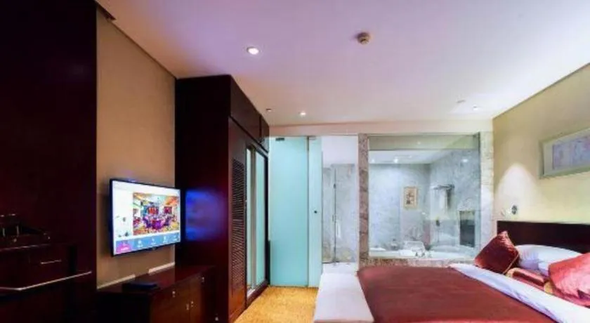 Bed in New Century Hotel Nanjing