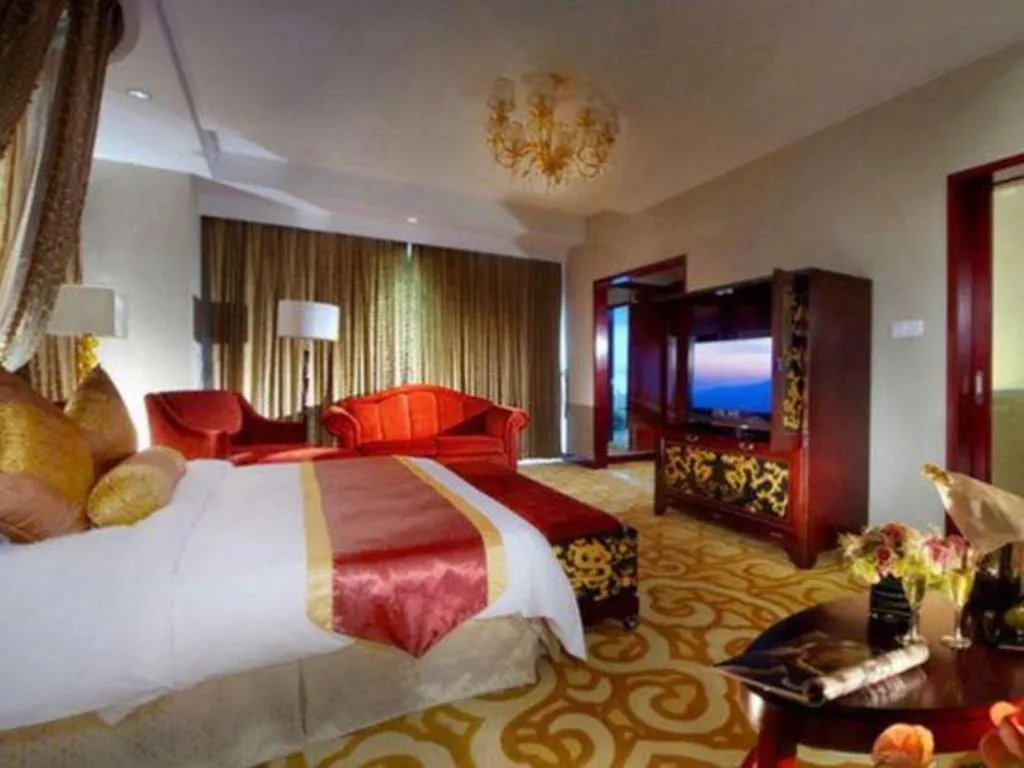 Bed in New Century Hotel Nanjing