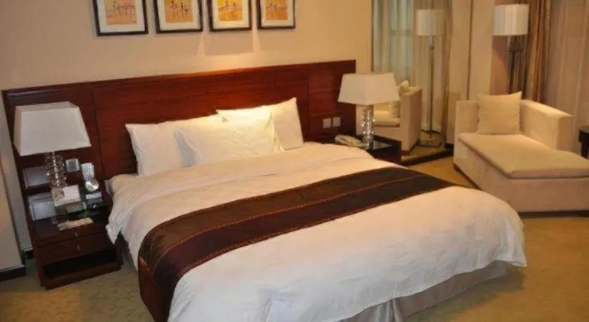 Bed in Ramada Plaza Shenyang Citycenter