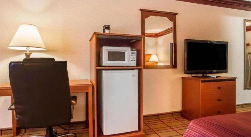 Quality Inn & Conference Center Brattleboro North