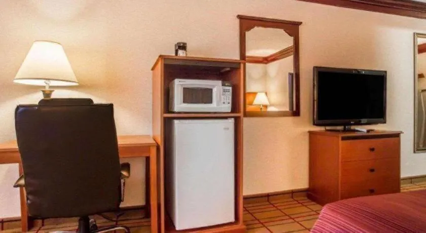 Quality Inn & Conference Center Brattleboro North