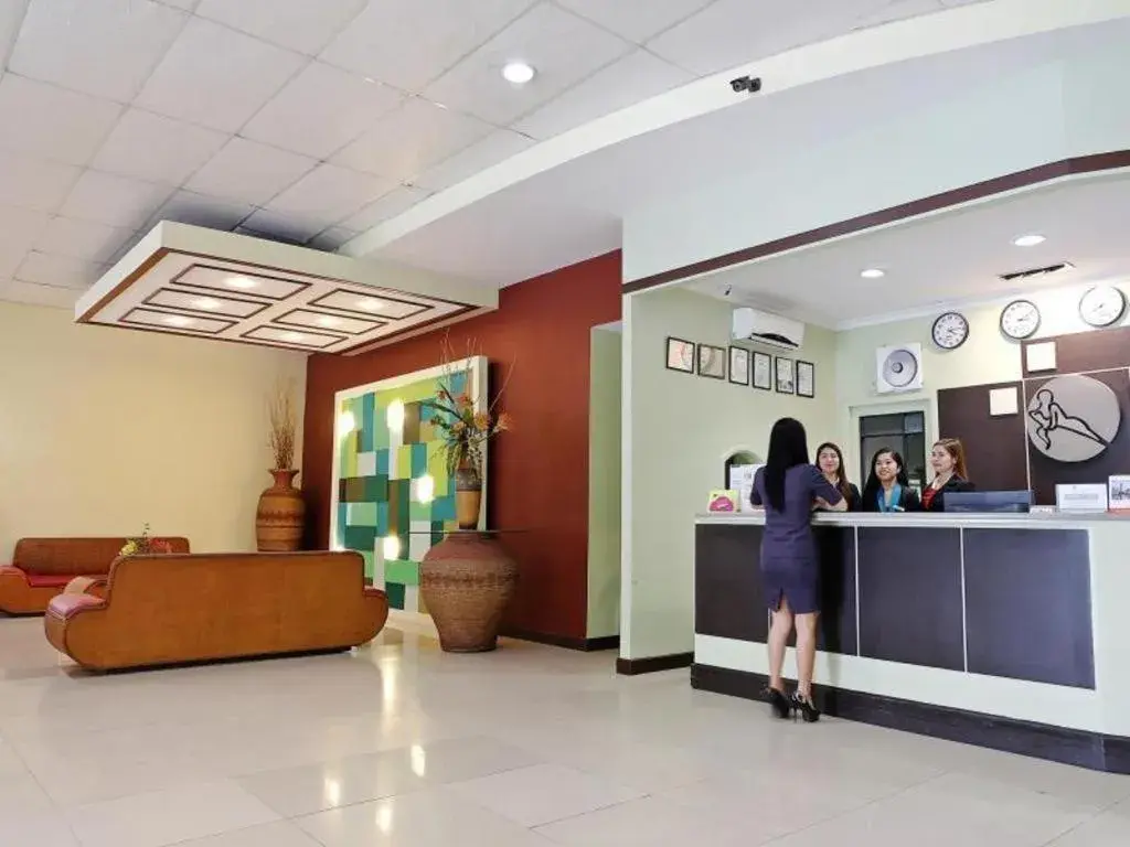 Holiday Spa Hotel Holiday Spa Hotel