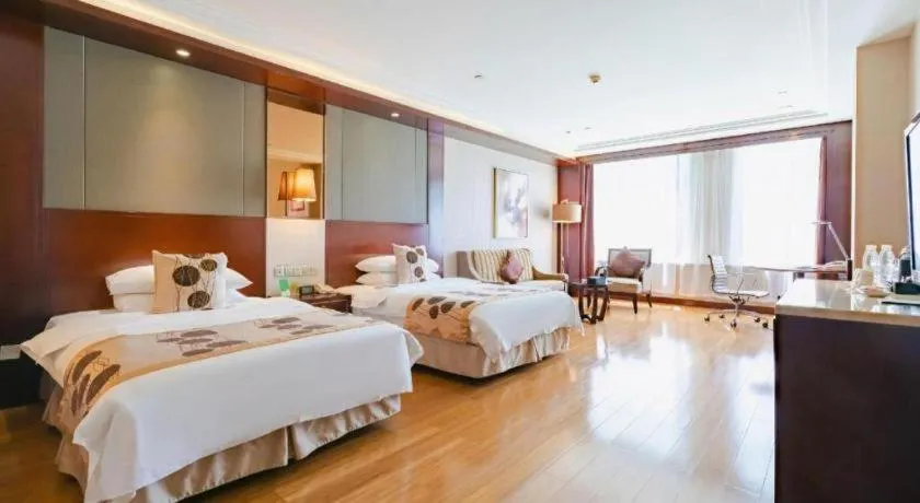 Bed in Kunming Golden Eagle Summit Hotel