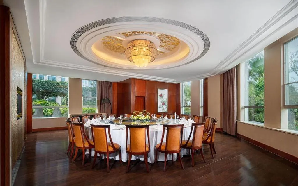 Kunming Golden Eagle Summit Hotel