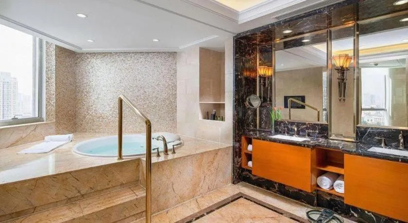 Kunming Golden Eagle Summit Hotel