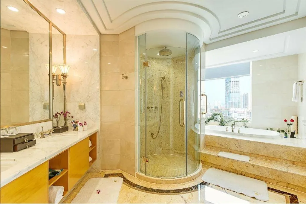 Kunming Golden Eagle Summit Hotel