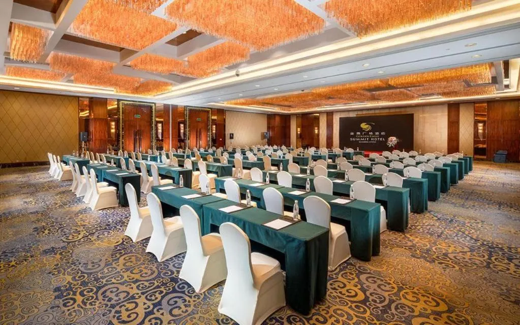 Kunming Golden Eagle Summit Hotel