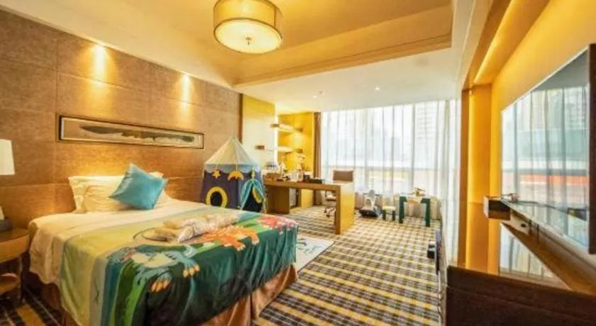 Bed in Yueyang Grand Skylight Hotel