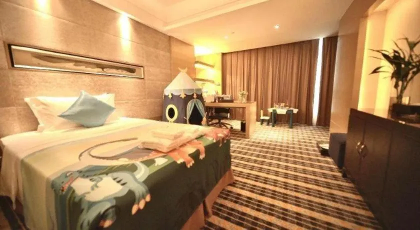 Bed in Yueyang Grand Skylight Hotel