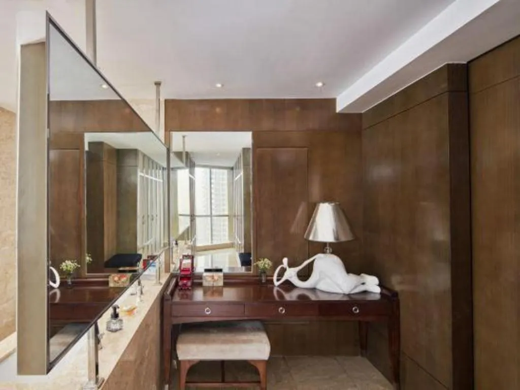 Bed in Yueyang Grand Skylight Hotel