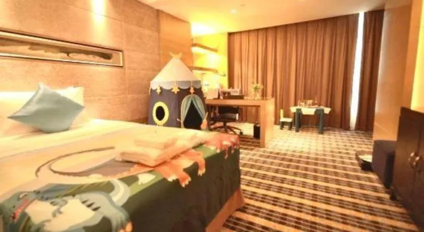 Bed in Yueyang Grand Skylight Hotel