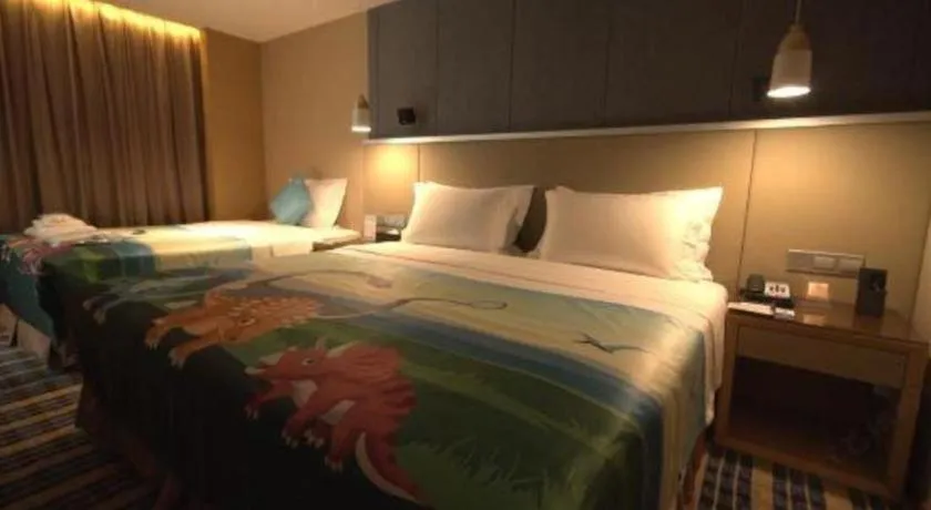 Bed in Yueyang Grand Skylight Hotel