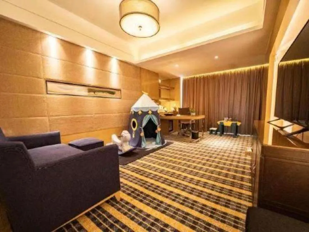 Yueyang Grand Skylight Hotel