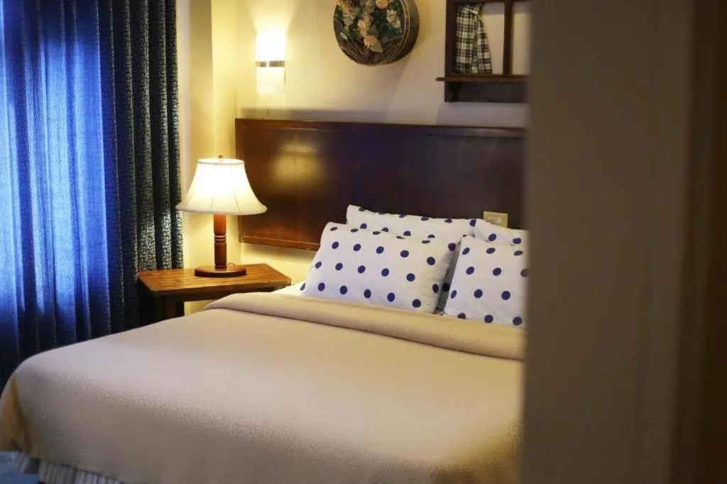 Bed in Subic Park Hotel